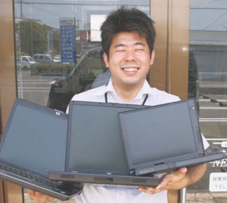 「こんな些細なことを聞いてもいいのかな?」 「うまく症状を説明できないんだけど…」 そんな心配は一切いりません。街の身近なパソコン相談相手として、専門用語を使わず優しく丁寧にお答えします。